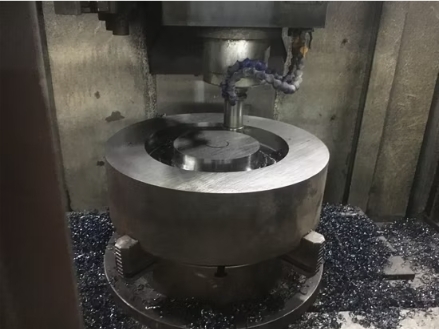 नवीनतम कंपनी ब्लॉग के बारे में किंगरेल के पहिये और गियर: भारी-भरकम ट्रकों और औद्योगिक अनुप्रयोगों के लिए सटीक जाली और कास्ट रेल समाधान