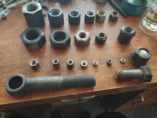 खरीदें फिश टेल बोल्ट M24 रेलरोड ट्रैक बोल्ट और नट्स ट्रैक पार्ट रेलवे स्लीपर स्पाइक online manufacture