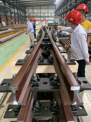 रेलवे के लिए U71Mn 43KG हैवी स्टील रेल